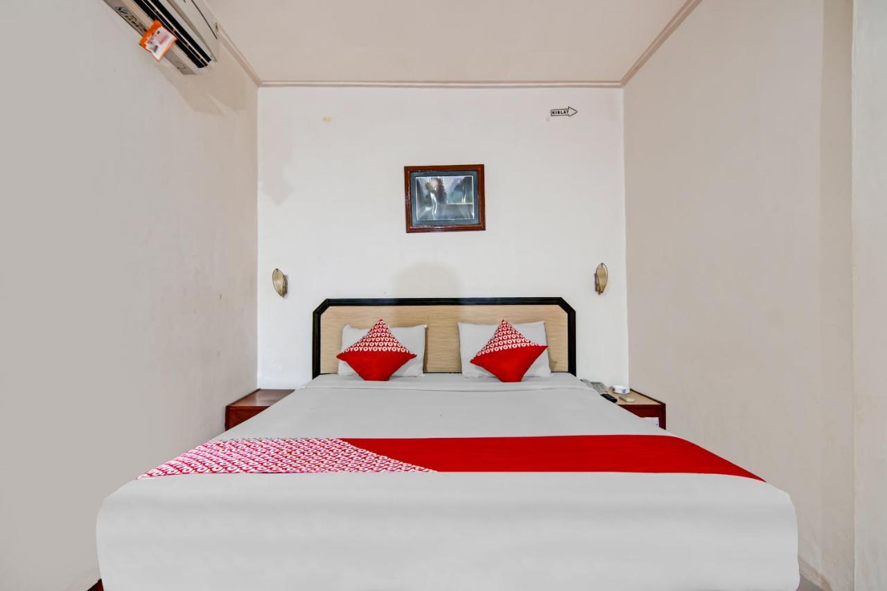 Oyo 90697 Hotel Wisata Dumai Exterior photo
