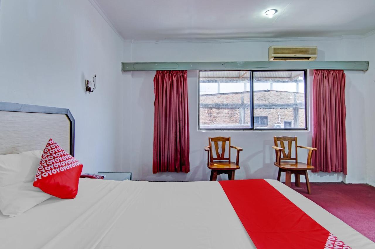 Oyo 90697 Hotel Wisata Dumai Exterior photo
